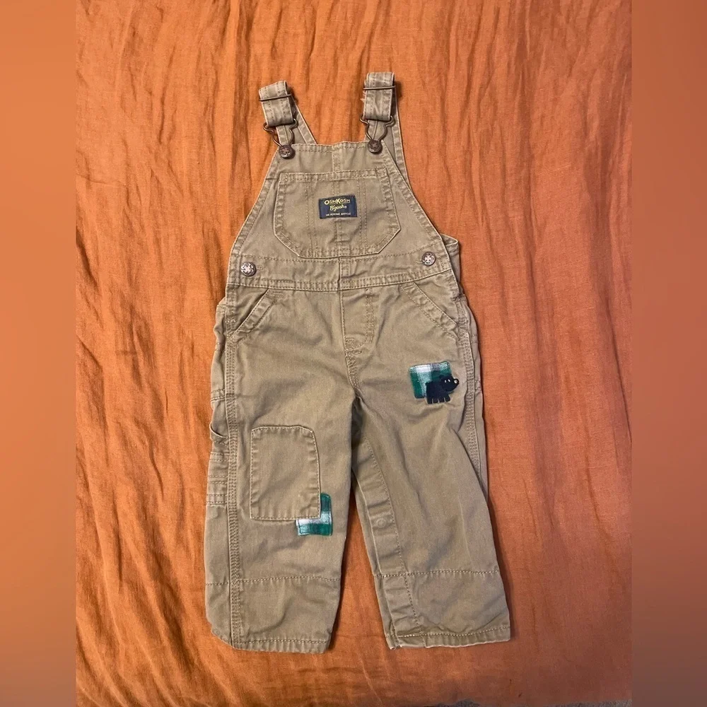 OshKosh B’Gosh Vestback Khaki Overalls 9 Months